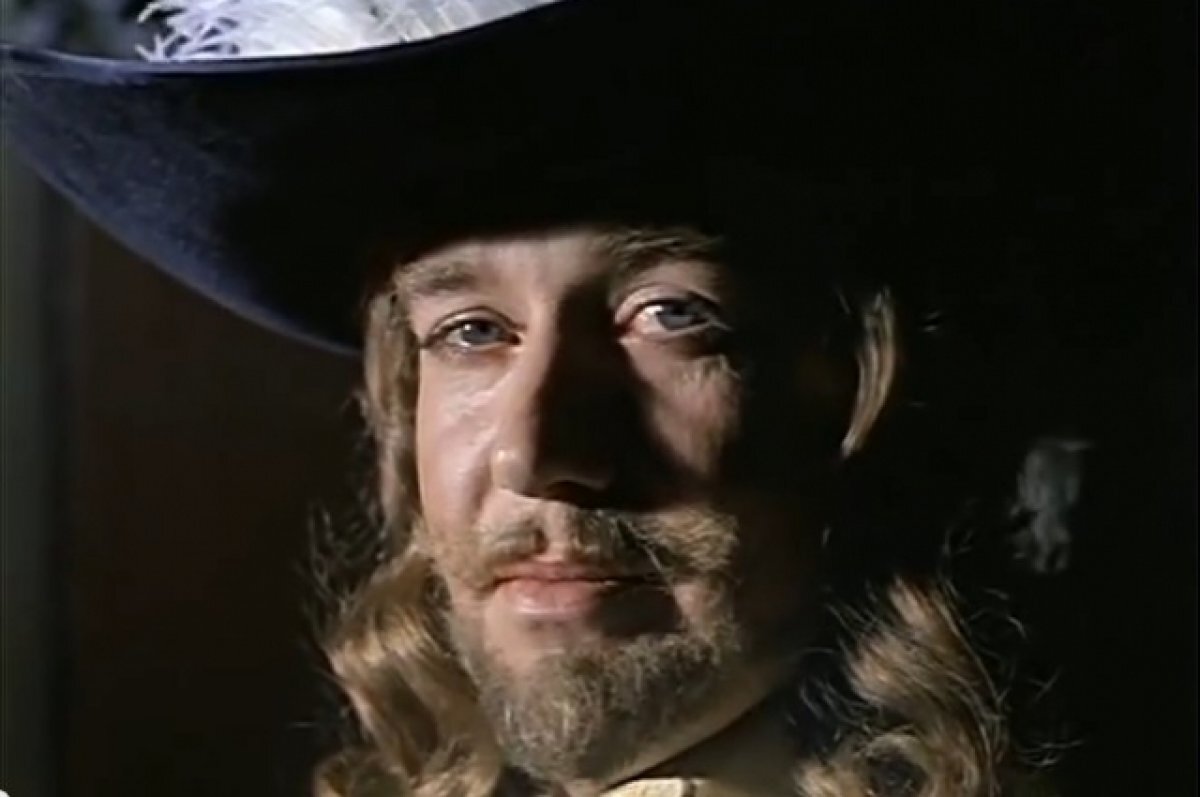    Актёр Алексей Кузнецов.