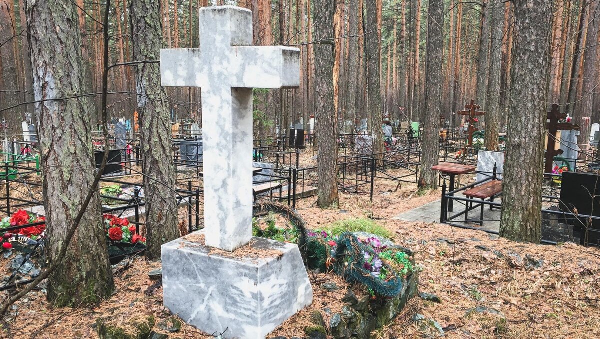     В Ростовской области состоялись похороны 21-летнего участника СВО Данилы Сафонова, об этом сообщили местные СМИ.