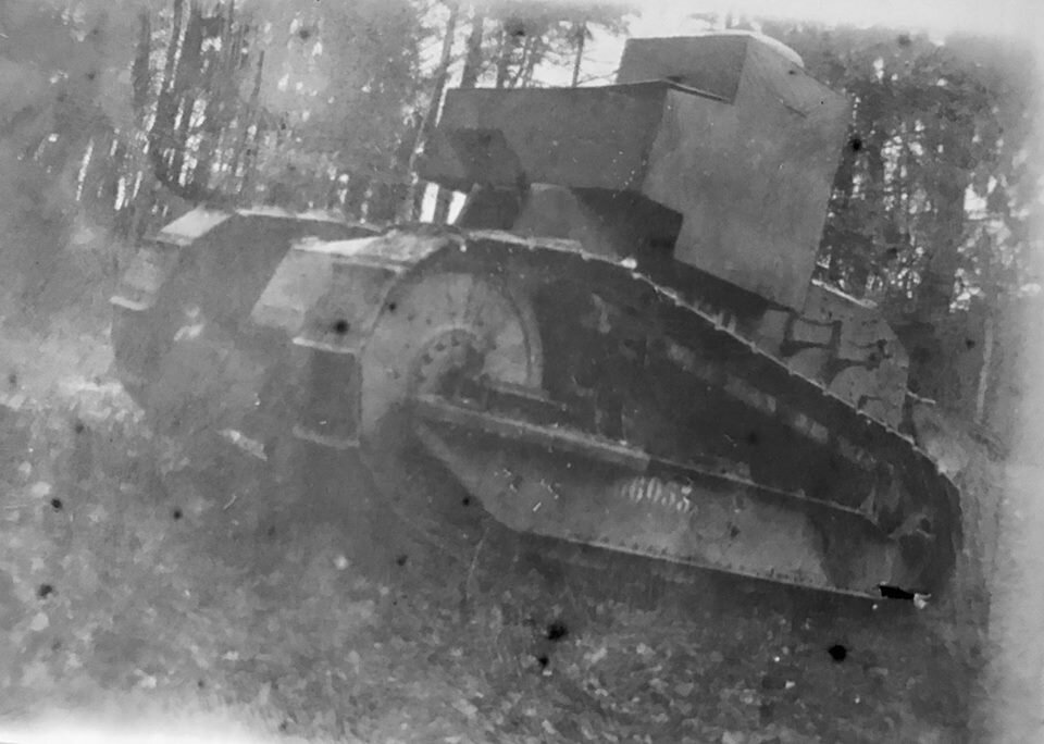 Прототип танка TSF на шасси Renault FT № 66053 (фото https://forum.pages14-18.com/viewtopic.php?t=70559)