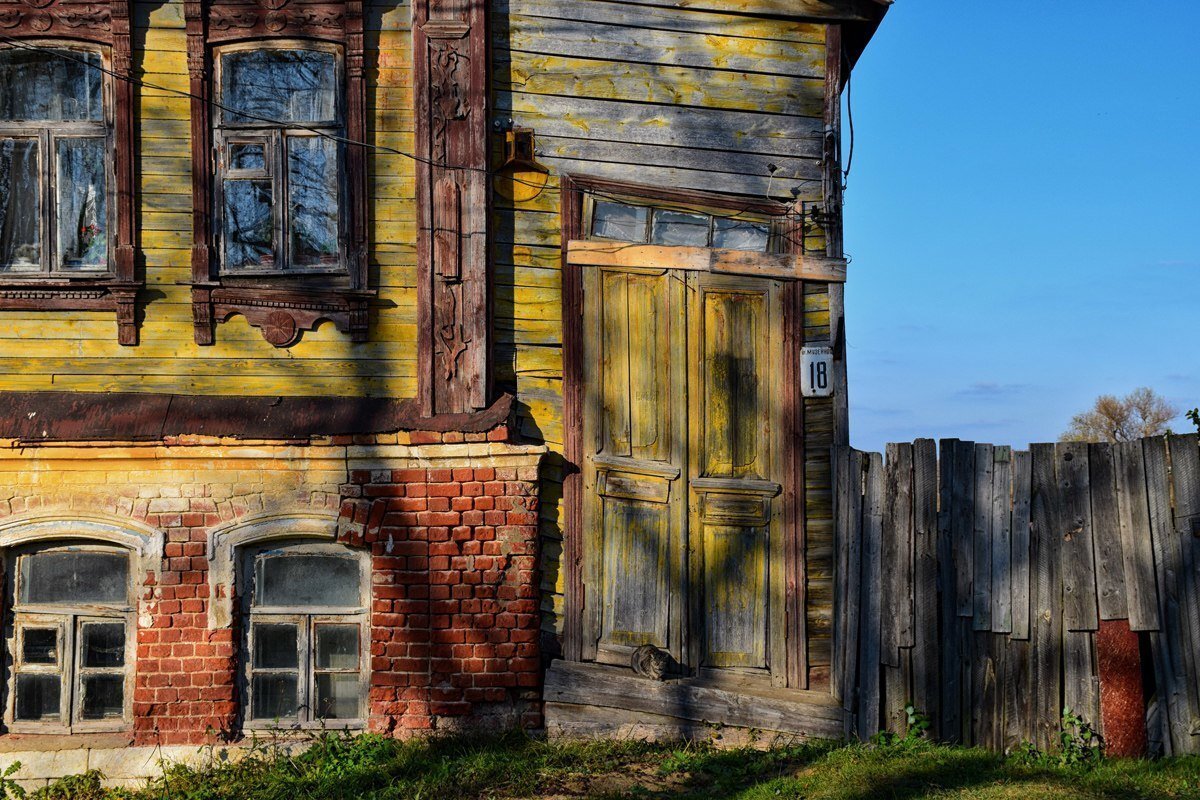 Фото из открытых источников Интернета. Как по мне, это - памятник архитектуры регионального значения.