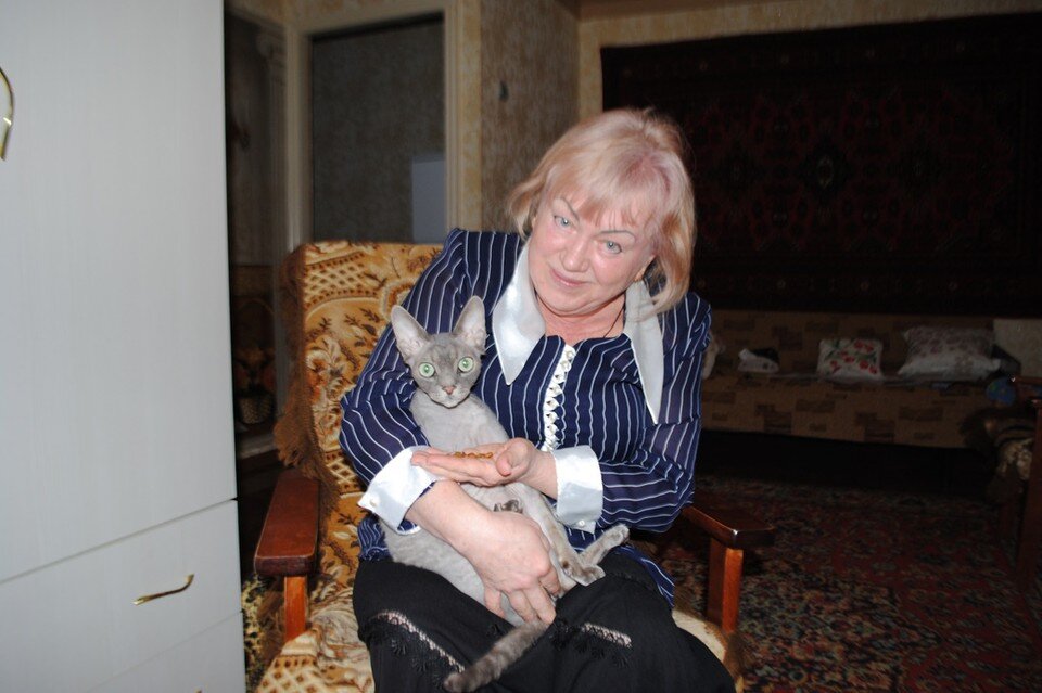     Светлана Николаевна Глущенко отказалась расставаться с котом в эвакуации Мария ГИЧЕНКО