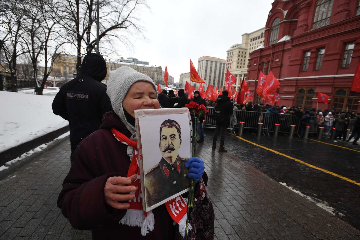 Коммунисты считают, что Лихачева нарушила закон «Об увековечении Победы советского народа в ВОВ».  Фото: Komsomolskaya Pravda / Global Look Press / Globallookpress.com