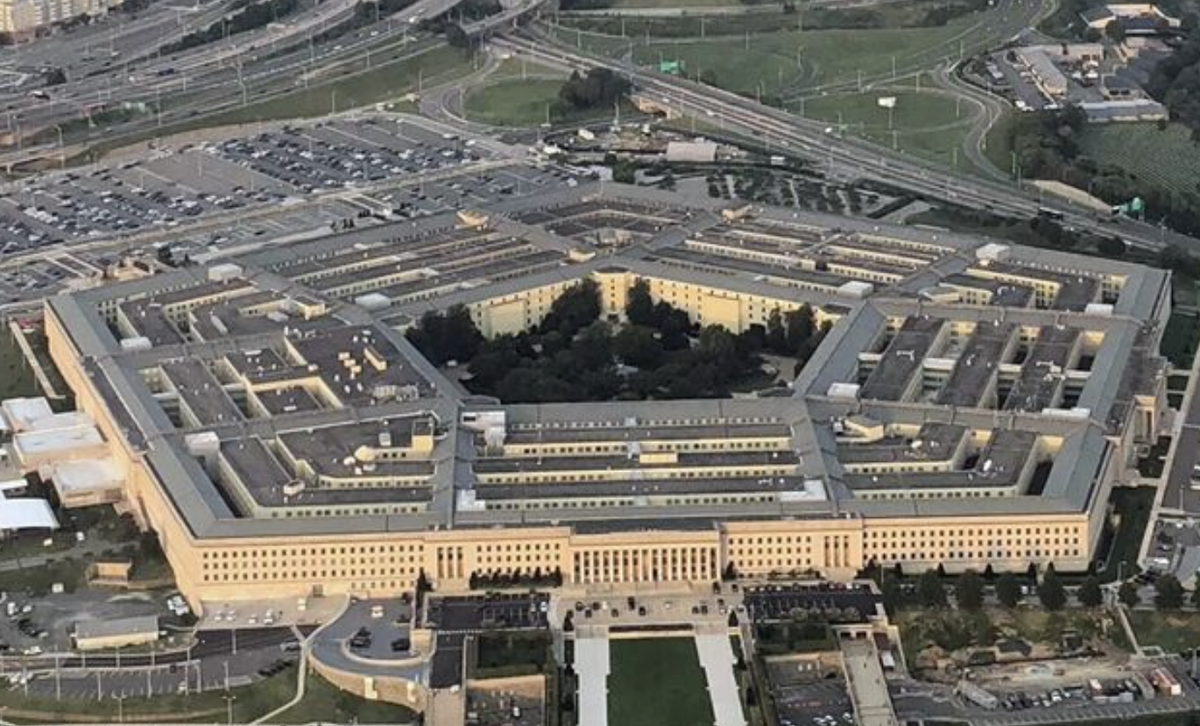 CC BY-SA 4.0 / Touch Of Light / 