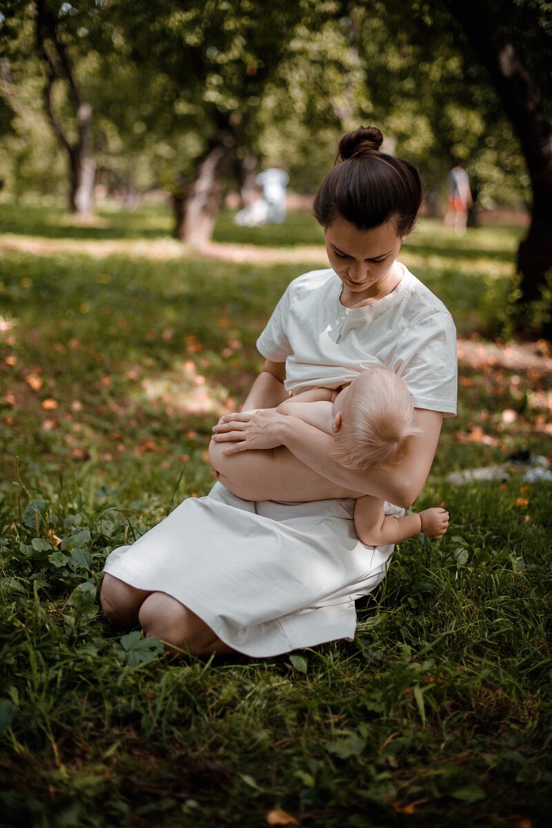 В идеале малыш голопопит круглосуточно