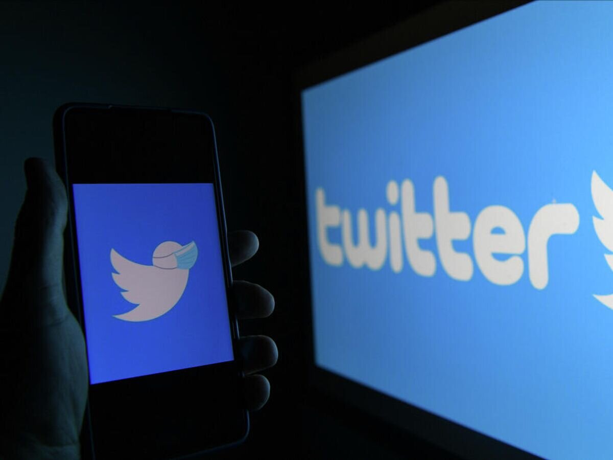    Логотип социальной сети Twitter © РИА Новости / Рамиль Ситдиков