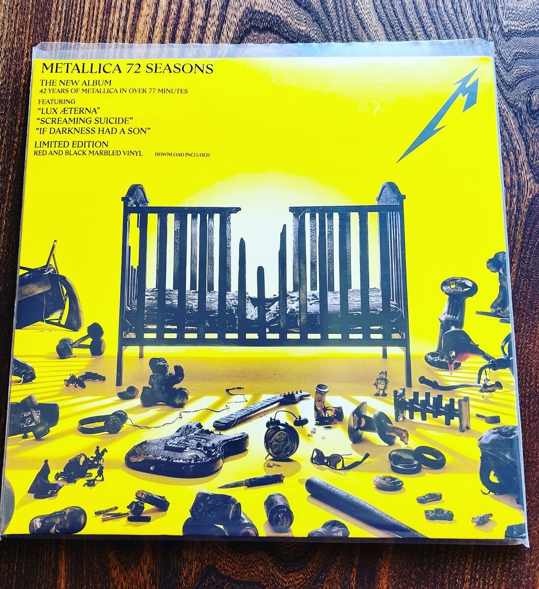 Фото из личной коллекции. Новый альбом на виниле. С пылу, с жару! 