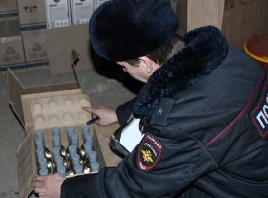    В Оренбургской области с начала года изъяли более 1600 литров нелегального алкоголя Кристина Просвиркина