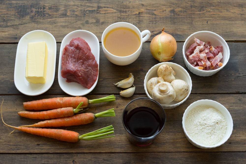Взято из открытого источника: https://andychef.ru/recipes/beef-bourguignon/#lightbox[9752]/15/