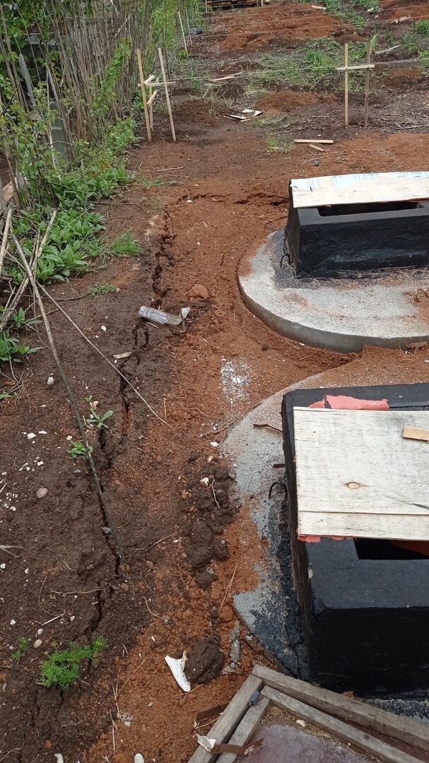 Земля просела