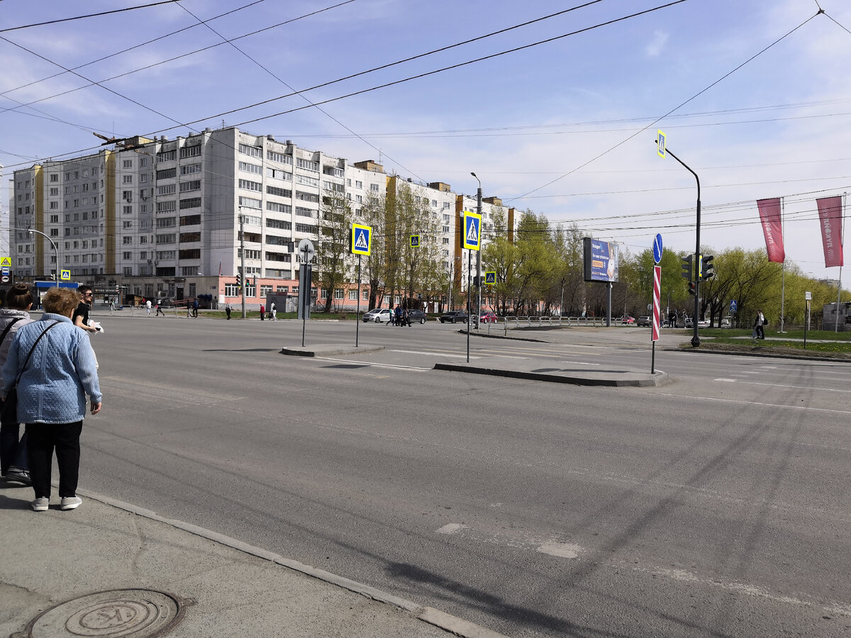 вышла из маршрутки, ехала 30 остановок.