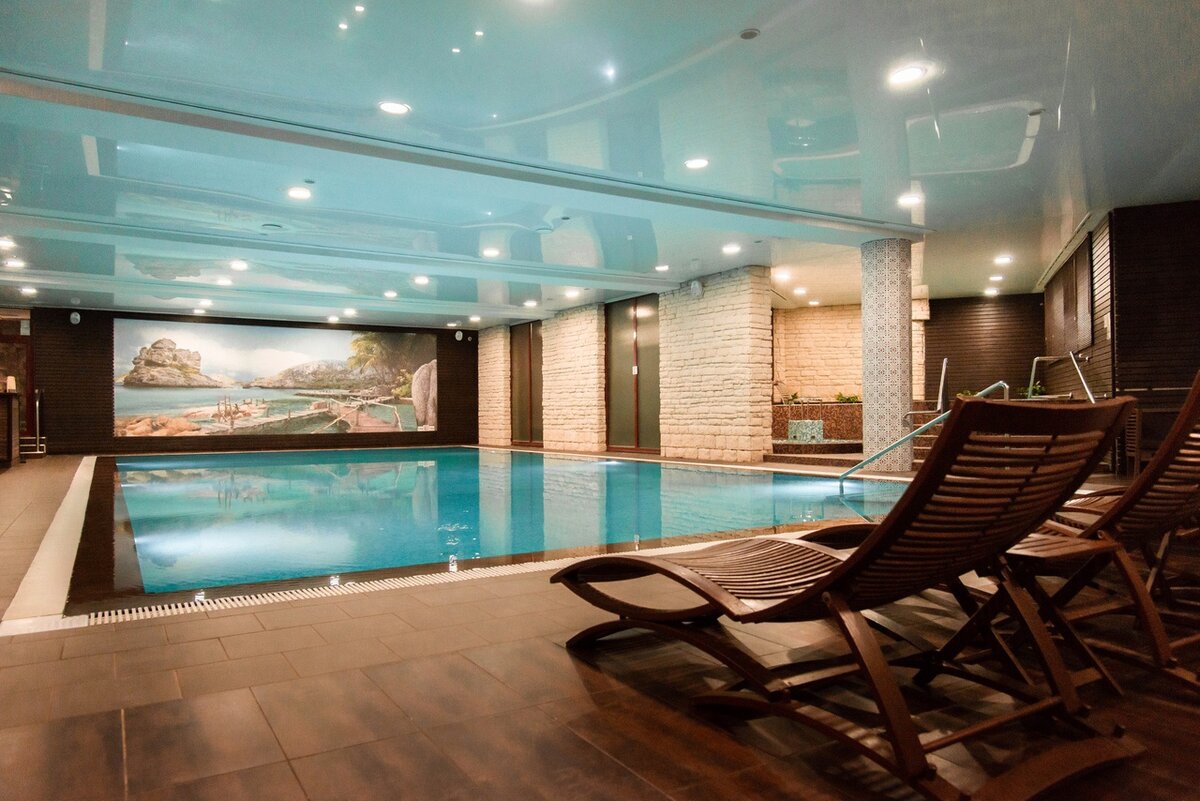 отель «park inn by radisson veliky novgorod». Park inn великий новгород бассейн. паркин отель великий новгород. парк-отель грумант тульская область. база отдыха аврора лужский район.