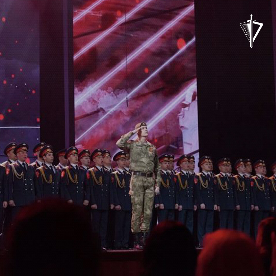 Концерт. Мазанов росгвардия оркестр. Концерт росгвардии сегодня. Ансамбль песни и пляски росгвардии москва. Благотворительный концерт посвященный дню героя отечества.