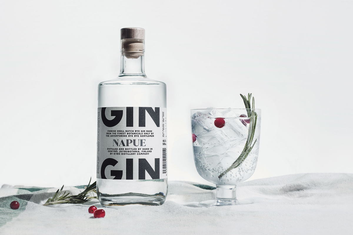 Valentin gin. Джин Napue. Финский Джин Напуэ. Джин напиток алкогольный. Kyrö Gin.