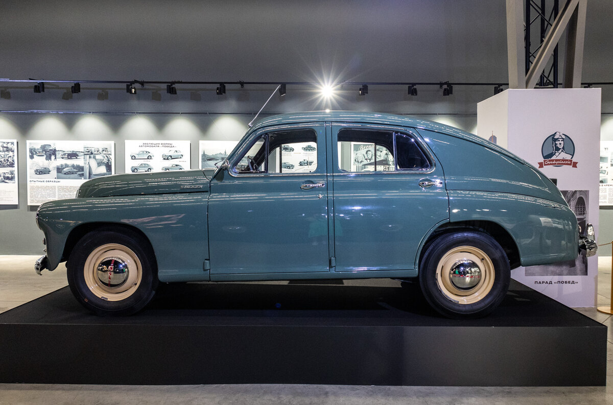    Основным идеологом создания автомобиля «Победа» стал главный конструктор Горьковского автомобильного завода Андрей Александрович [Липгарт](https://motor.ru/stories/best-soviet-cars.htm). На фото М-20В «Победа» 1955 года выпуска — автомобиль третьей серии.   
Светлана Парфенова