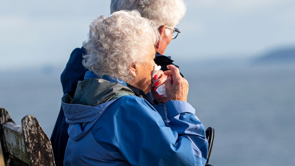 Пенсионерке отменили северную доплату, так как фактически она жила в другом городе: разбираем решение суда