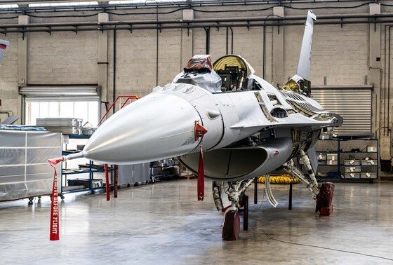    F-16