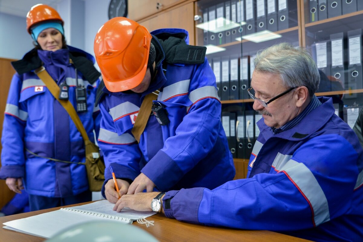 Охрана труда иваново. АО Транснефть Западная Сибирь. Транснефть западнаясибирь. СИЗ Транснефть. Спецодежда Транснефть.