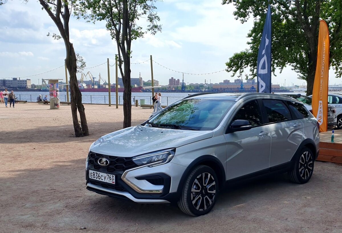 Лада Веста ng Cross 2022
