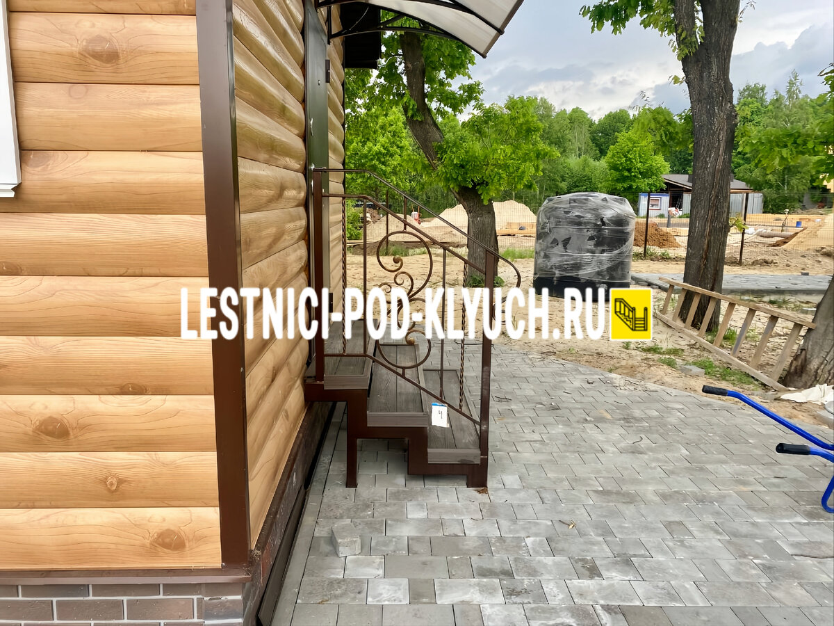 Принимаем звонки: пн-вс с 8:00 до 21:00 (+7 499 490-72-90). Электронная почта: info@lestnici-pod-klyuch.ru 