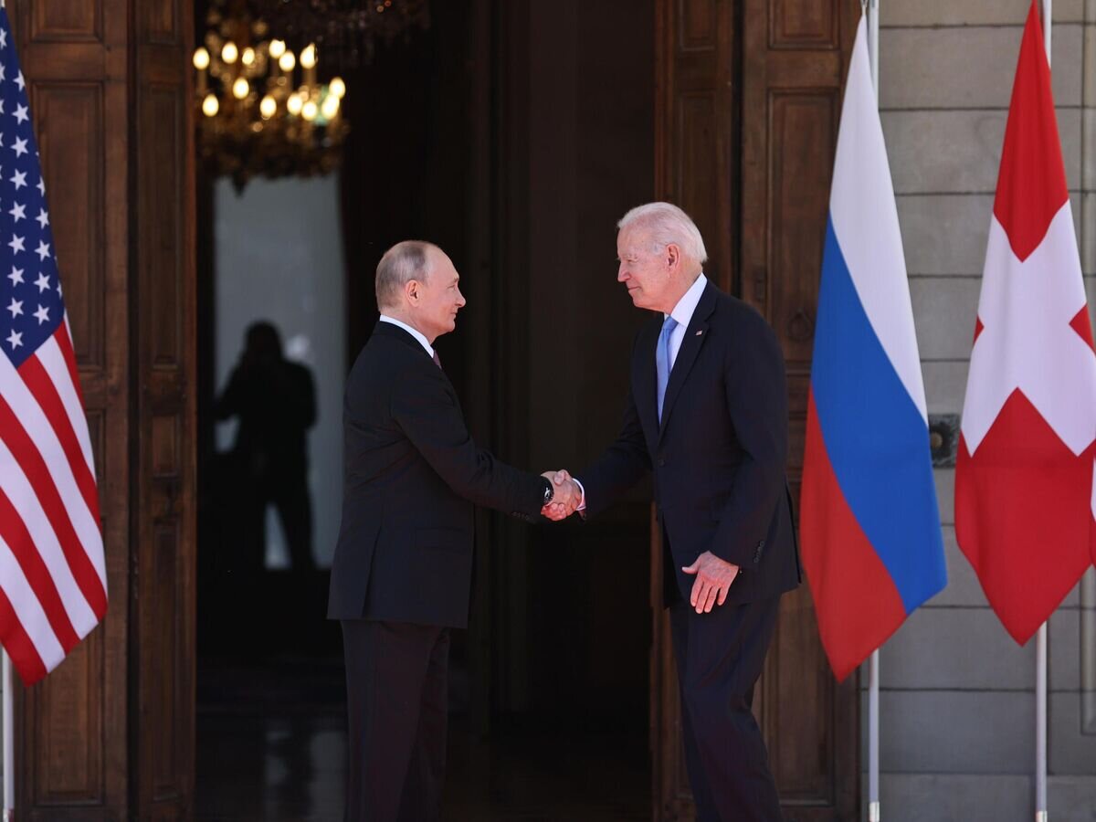    Встреча президентов России и США В. Путина и Дж. Байдена в Женеве© РИА Новости / POOL