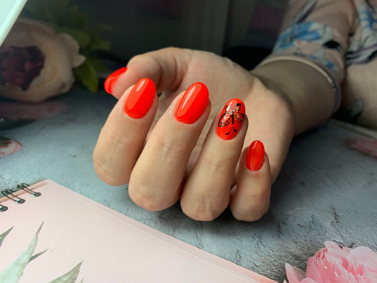 Летние дизайны на короткие ногти