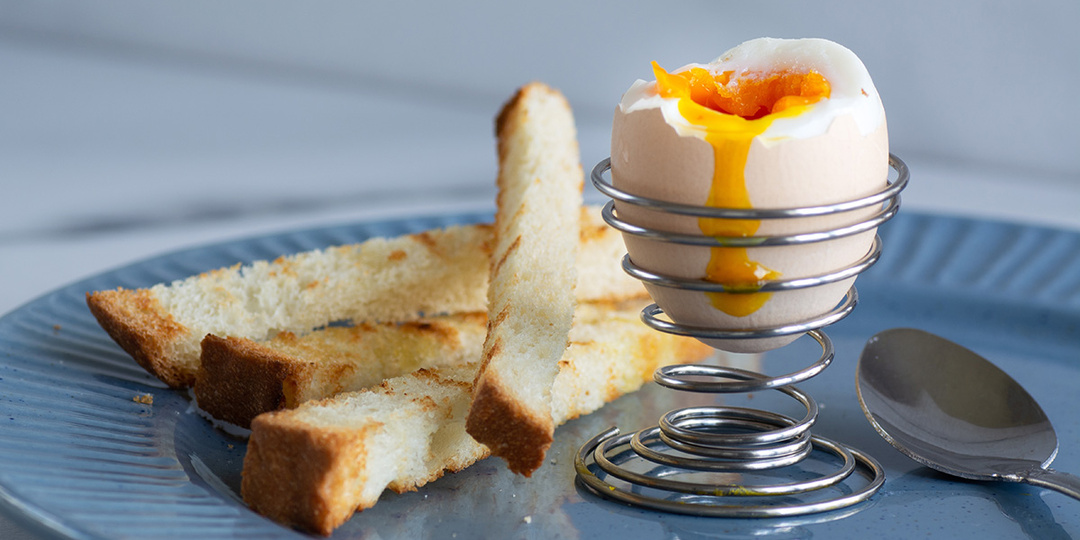 Делимся секретами приготовления яиц всмятку: как в детстве