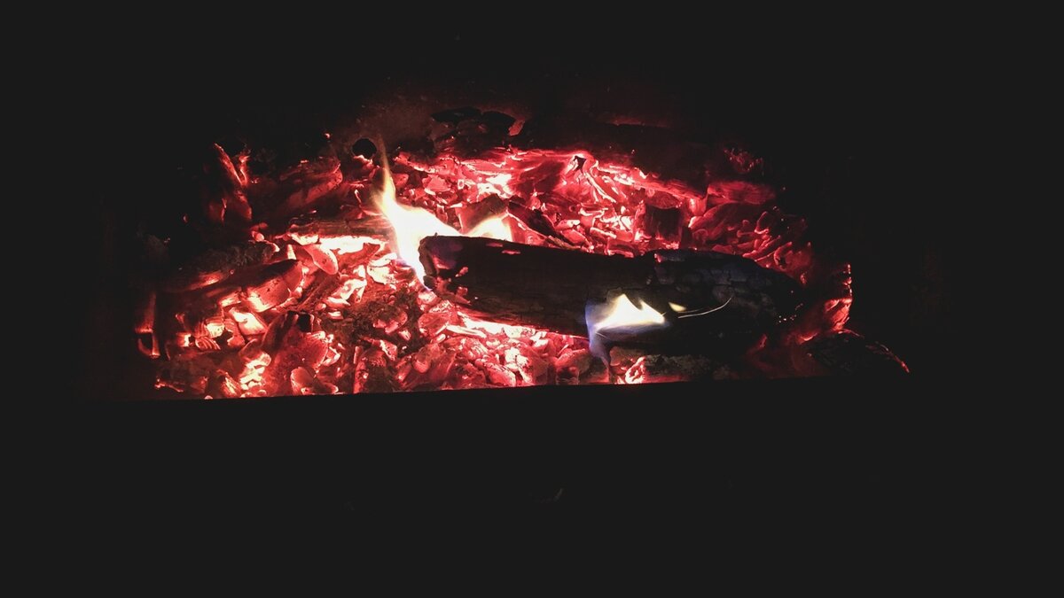     Мужчина получил ожоги во время отдыха у костра, сообщили в пресс-службе МЧС РК.