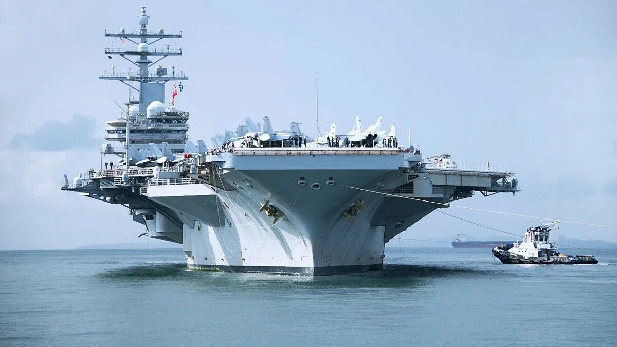 Авианосец США в Тайваньском проливе. Что он там потерял?