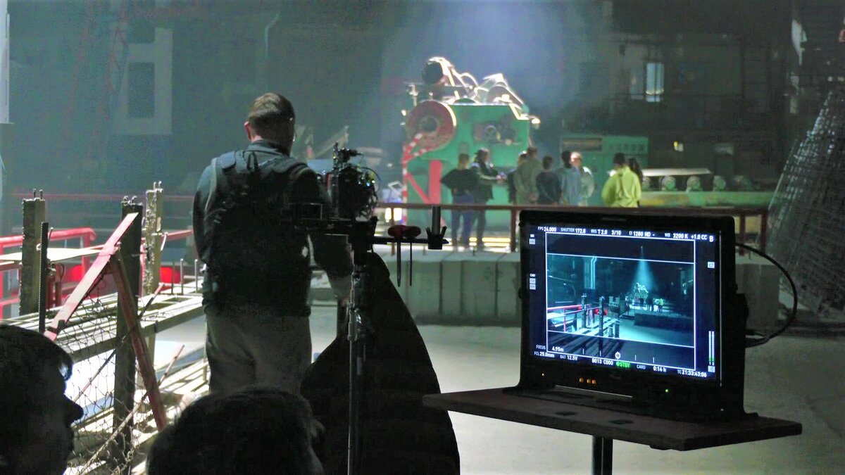    На сургутском заводе снимали фильм «Идентификация»