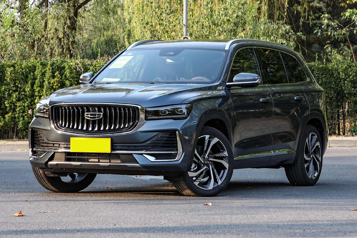 Geely monjaro Цвет изумрудный