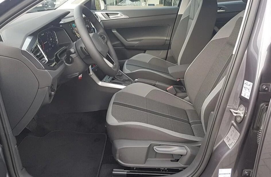 В Россию привезли Volkswagen Polo 2023 хэтчбек. Сколько стоит? Обзор ...