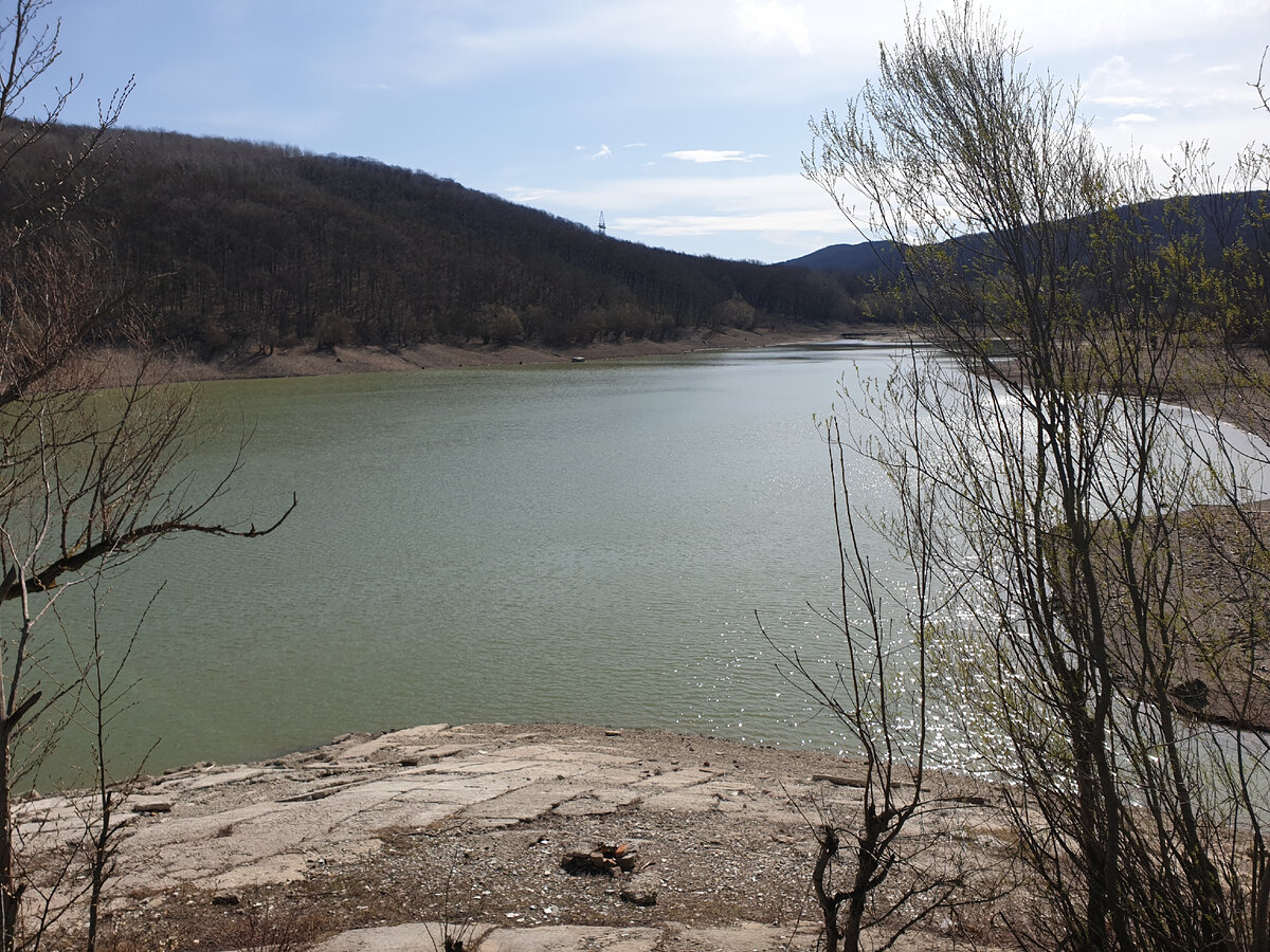 Красиво, что тут скажешь, но посмотрите, что с берегом?