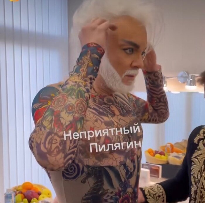 Филипп киркоров татуировки на теле фото Как у Ким Кардашьян" Филипп Киркоров увеличил ягодицы VEASY Дзен