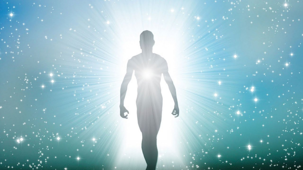 Жить из тела света. Человек светится. Энергия человека. Душа человека. Свечение человека.