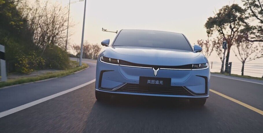 Voyah Чжуйгуан (В погоне за светом)