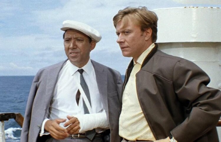 Кадр из фильма «Бриллиантовая рука»