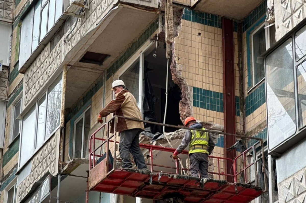    Число пострадавших при падении бомбы квартир в Белгороде увеличилось до 19