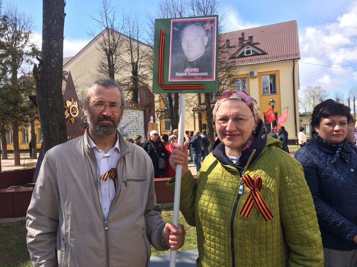 🕊️ Дачное окно Победы, детские рисунки о войне и военные песни |  Шафрановое небо | Дзен