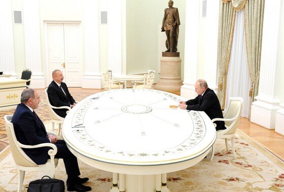    Владимир Путин, Ильхам Алиев и Никол Пашинян