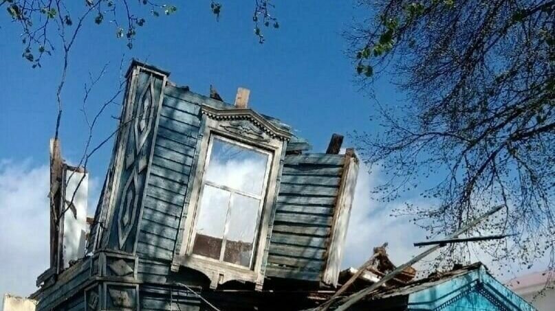     Кто позволил снести в Дебесах исторический дом купца Соина? Чем опасны ступени на набережной Ижевского пруда? Через сколько лет жители Удмуртии будут зарабатывать 100 тысяч рублей в месяц? Udm-Info подводит итоги четверга, 11 мая.