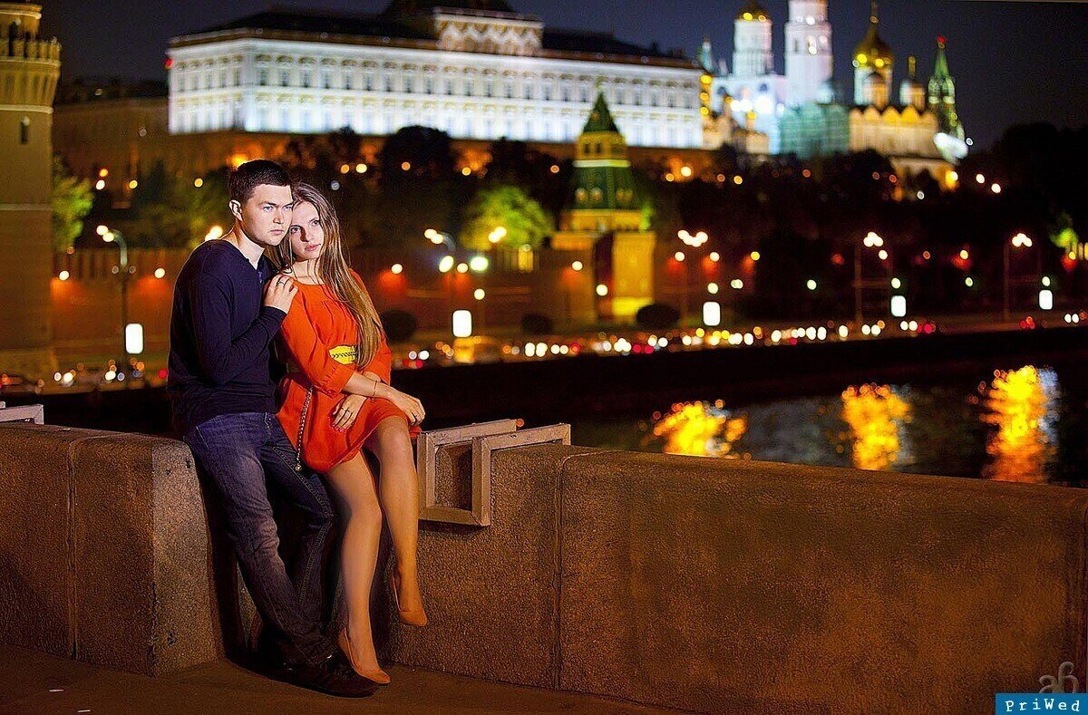 Пара прогулка набережная