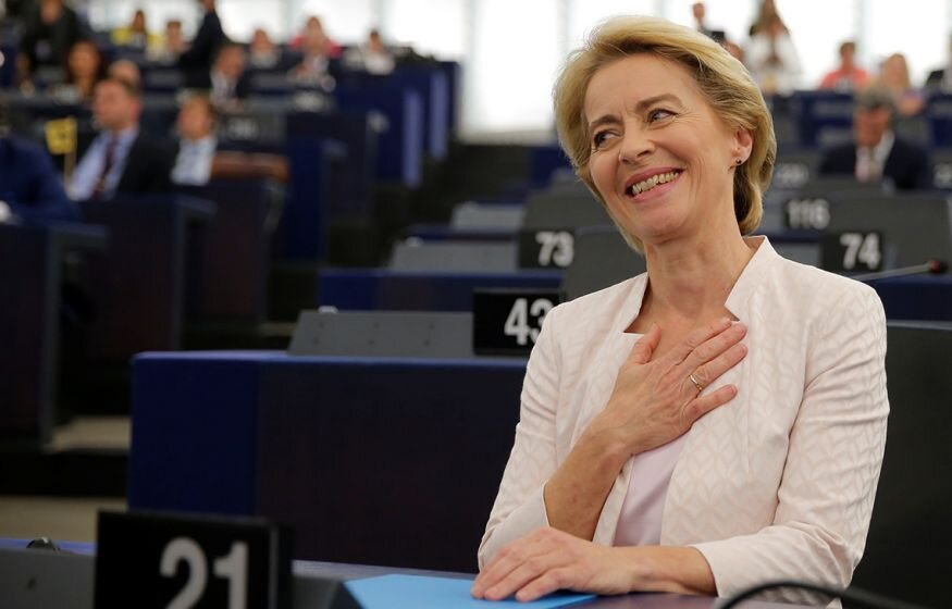    Урсула фон дер Ляйен: Любые равноправные мирные переговоры России и Украины будут отвернуты