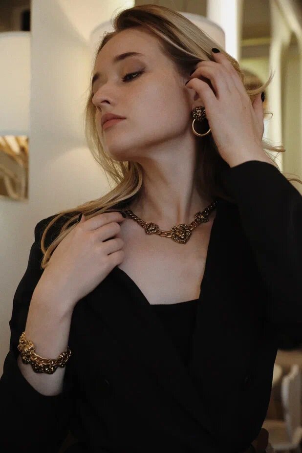 Львы Uvelina в вечернем образе