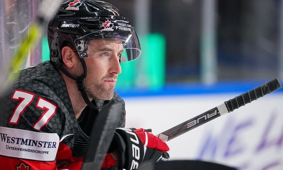    Канада готовится к битве с Финляндией. Фото: IIHF