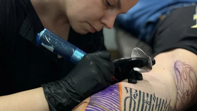 Тату для девушек - более идей для красивой татуиорвки в каталоге Classic Tattoo