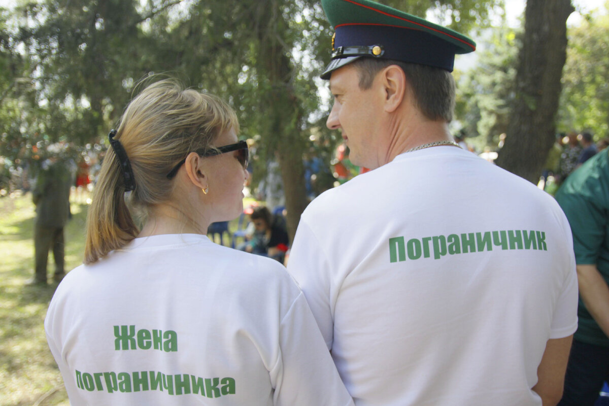 С днем пограничника жене пограничника картинки