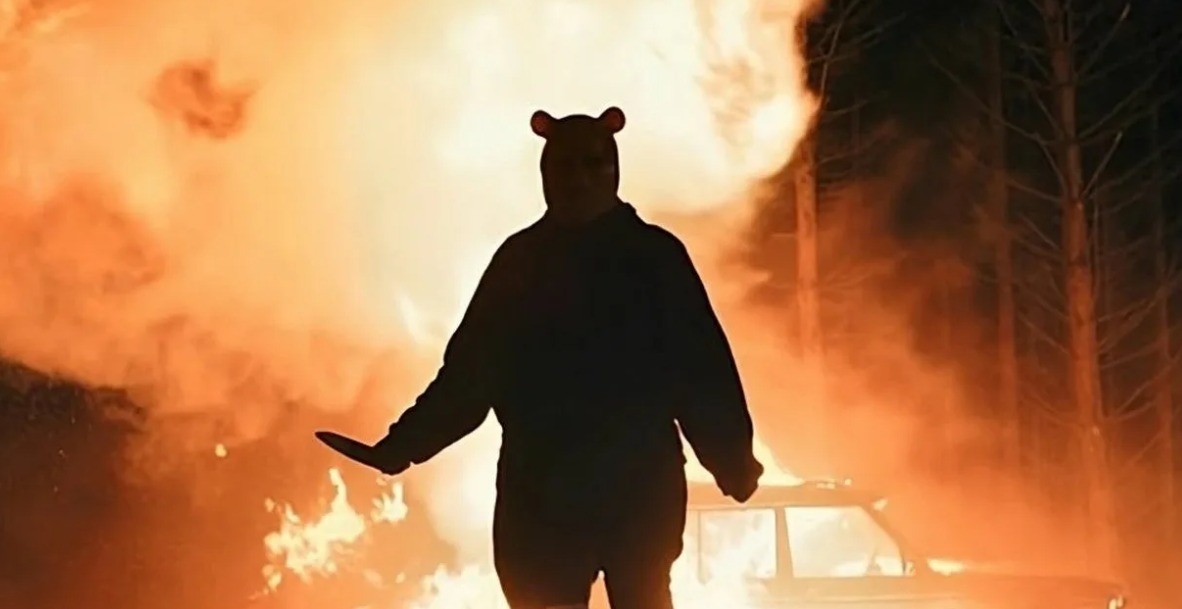 Кадр из фильма «Винни Пух: кровь и мед», 2023