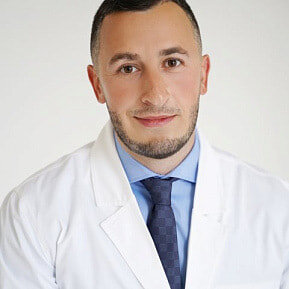 Ованес ДавидянКандидат медицинских наук, старший научный сотрудник отдела НИМЦ «Геронтология», генеральный директор клиники  Life Med Center