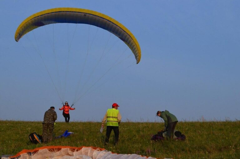    В Кувандыкском округе прошли соревнования парапланеристов Марина Шарт