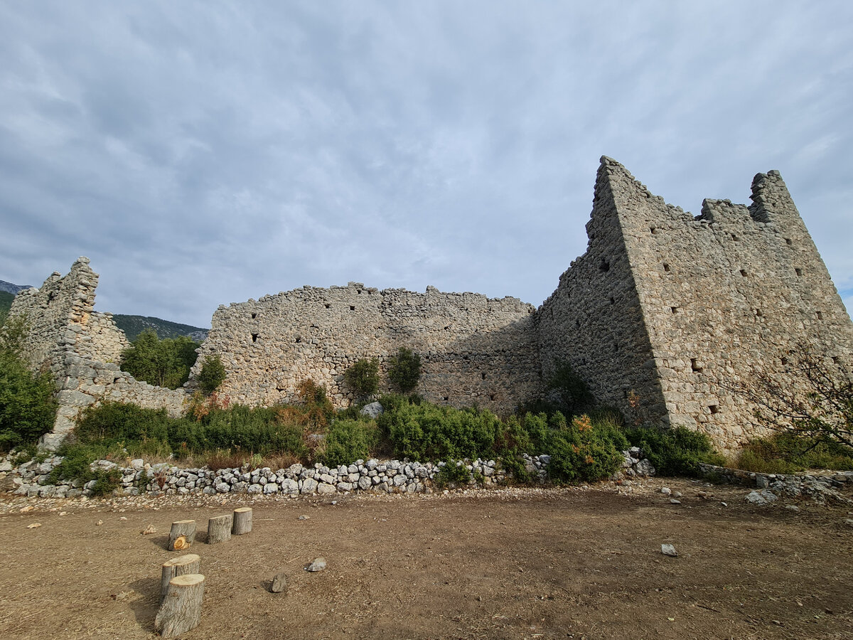 Замок Гедельме. Поселк Гюнешли-Гедельме 2021